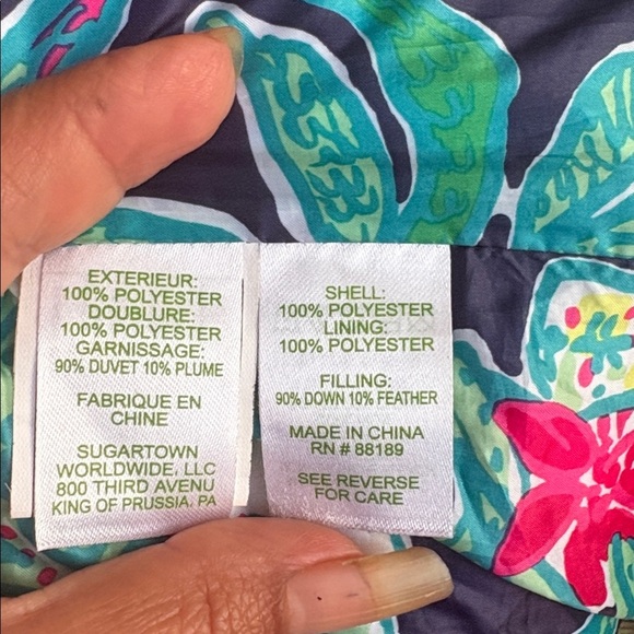 Lilly Pulitzer navy and Vibrant Tropical Print - Picture 9 of 9